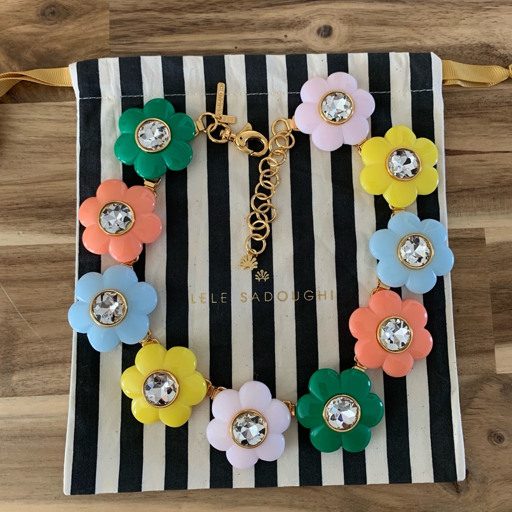 Lele Sadoughi Daphne Crystal Collar Daisy flower necklace New with dust bag
